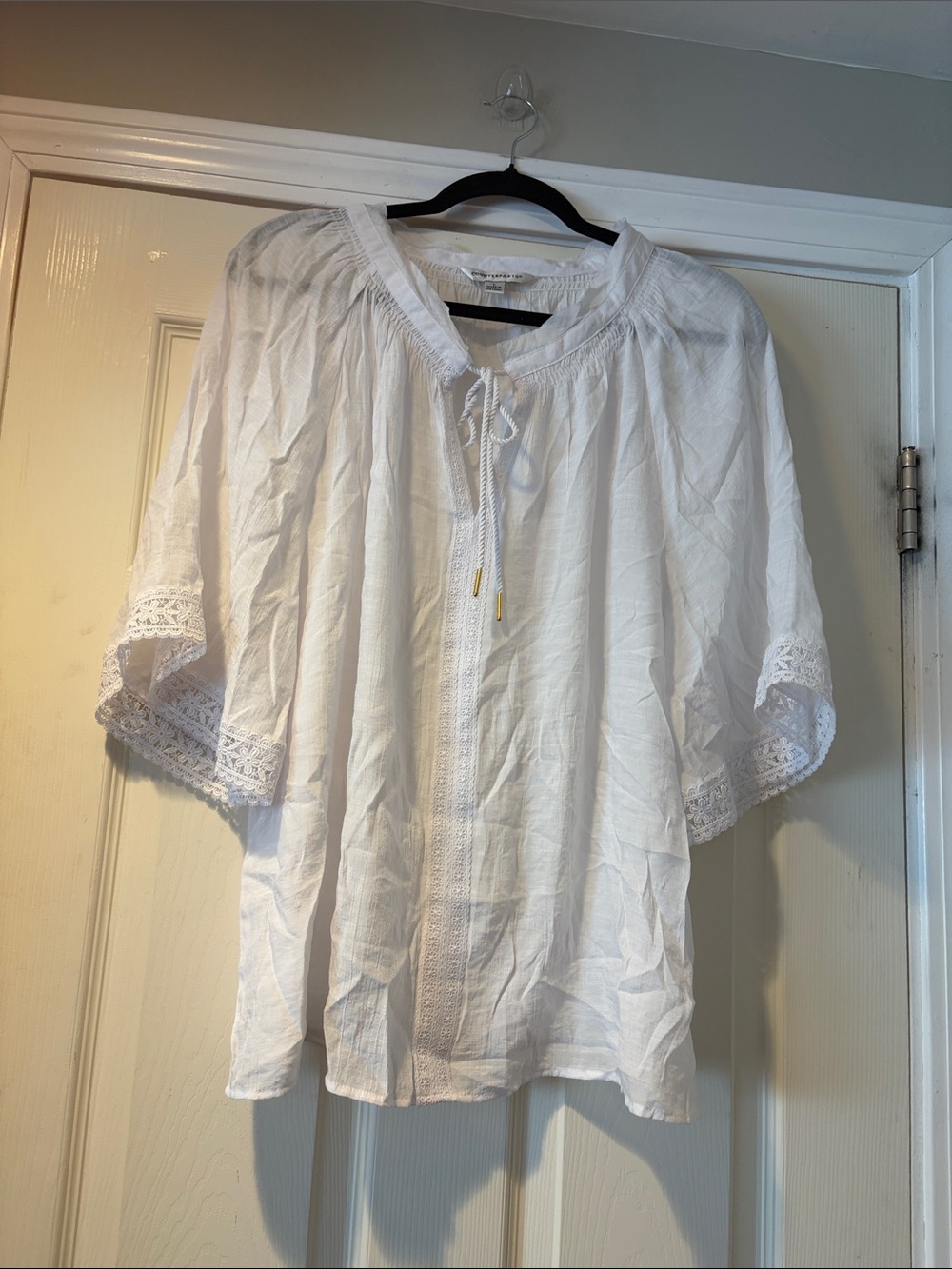 Counterparts White Peasant-Style Blouse with Lace Sleeves